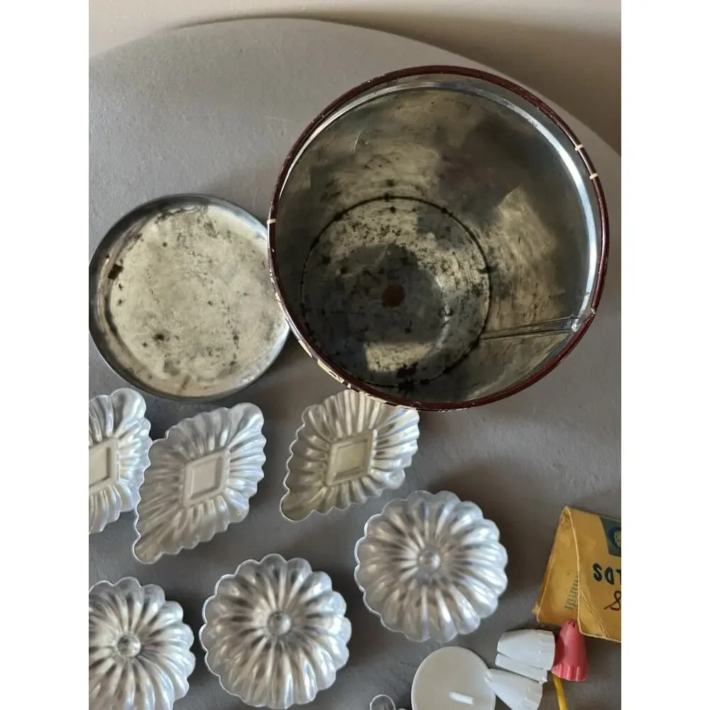 Vintage Nordic Ware Mini Fluted Tart Shell Set Of 12
